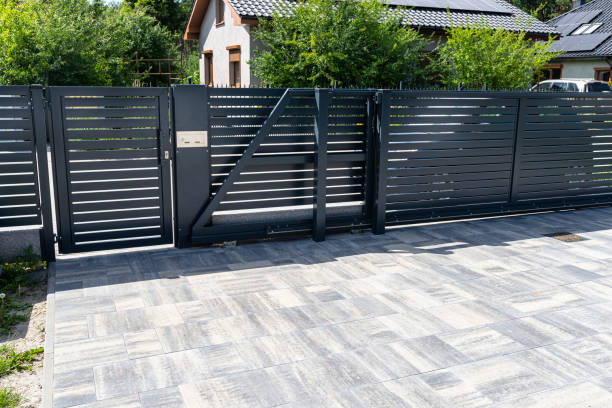 Best Professional Driveway Pavers  in Litchfield, IL